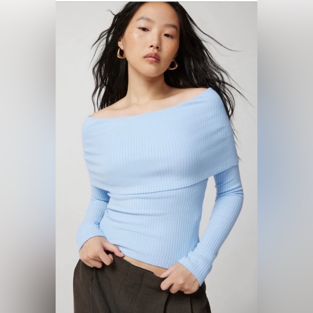 Never worn blue shoulderless top